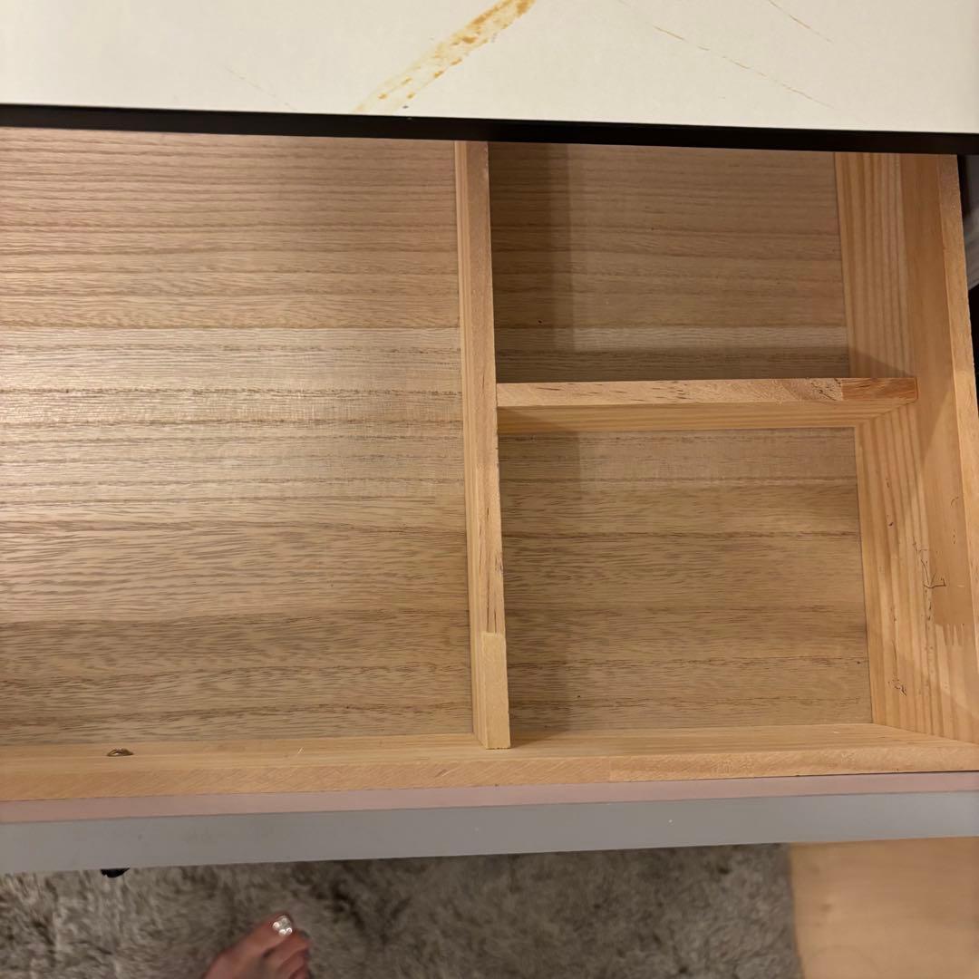 引越しの為値下げ【美品/定価11万円】ドレッサー／メイク台／YVYKFZD