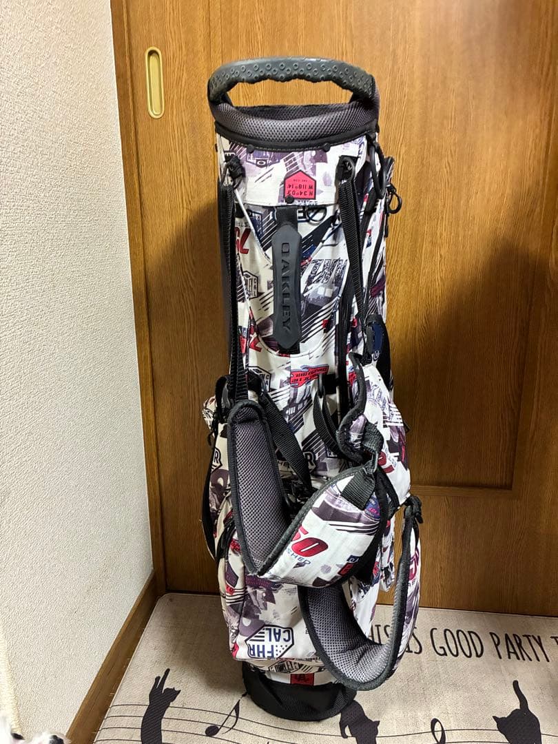 OAKLEY キャディバッグ グラフィックデザイン　ヘッドカバー付き