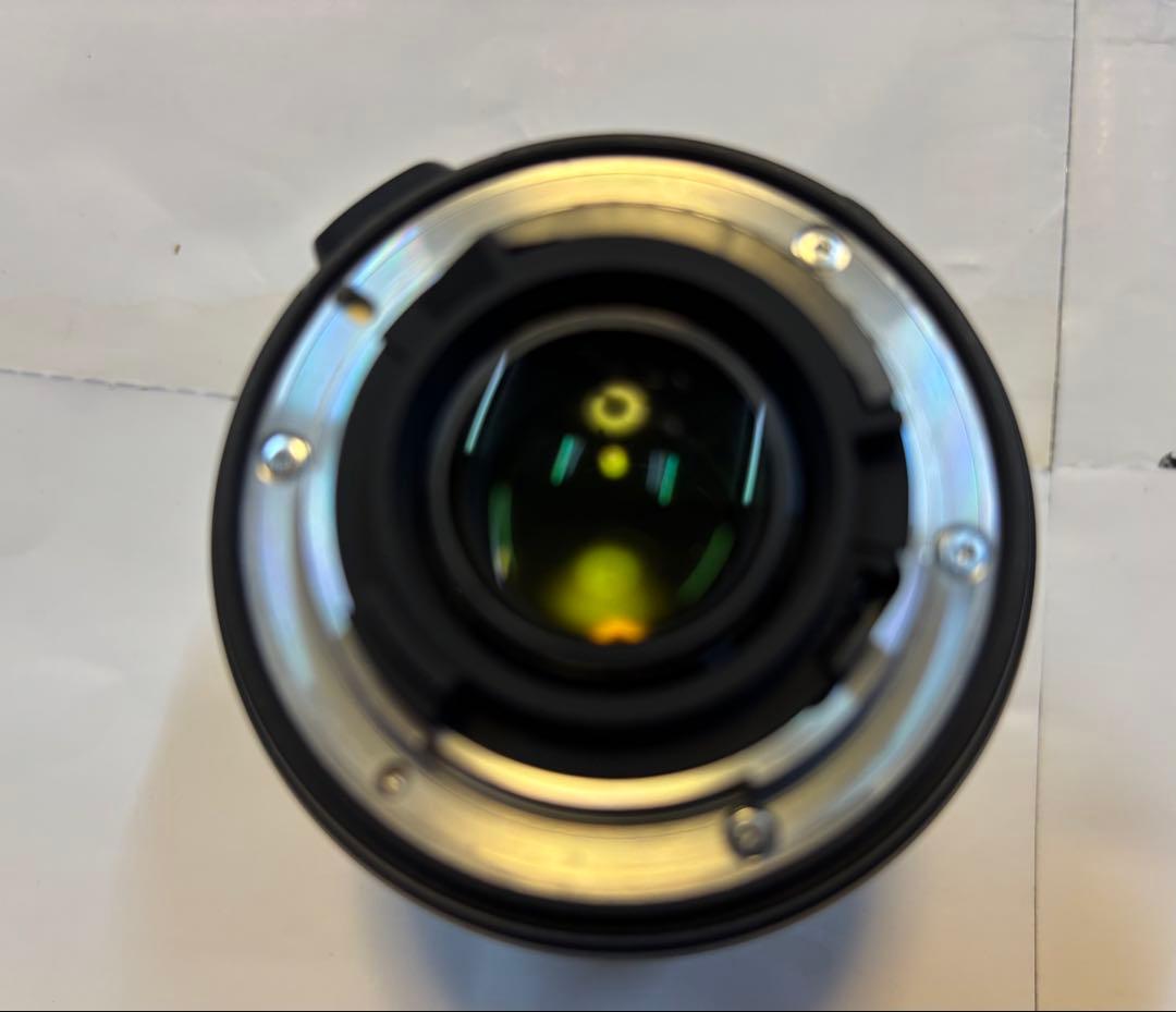 D3200及びNikon AF-S DX ズ-ムNikkor 18-70mm