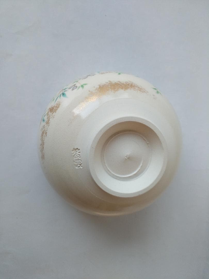 橋本紫雲 平安紫雲 色絵 柳桜文 茶碗 共箱 茶道具 茶器 抹茶碗 新品 です。