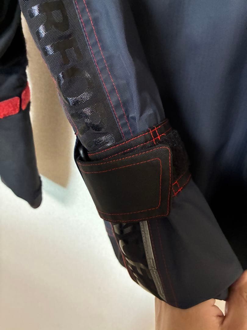 クシタニ　アロフトフードジャケット　Mサイズ