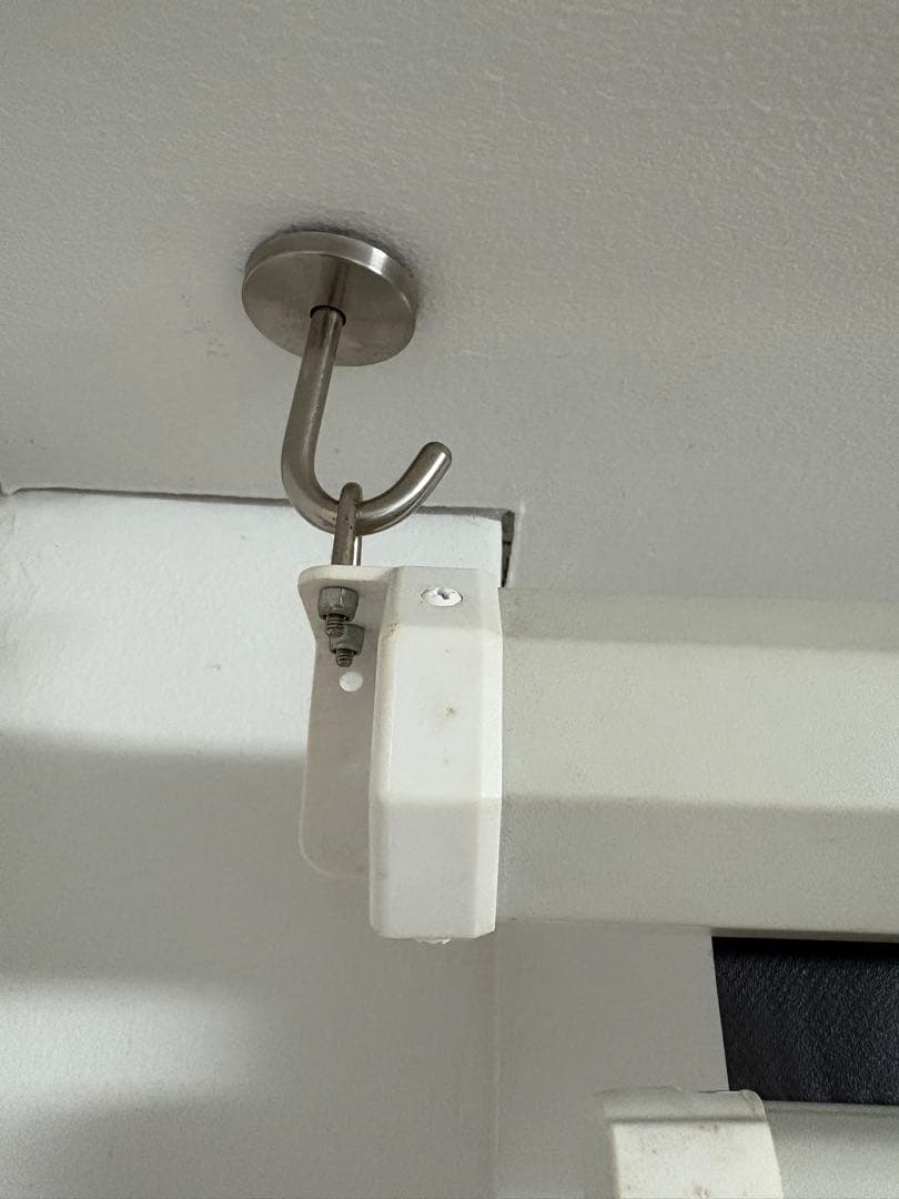 手動吊り下げ式 プロジェクタースクリーン 75インチ（4:3）