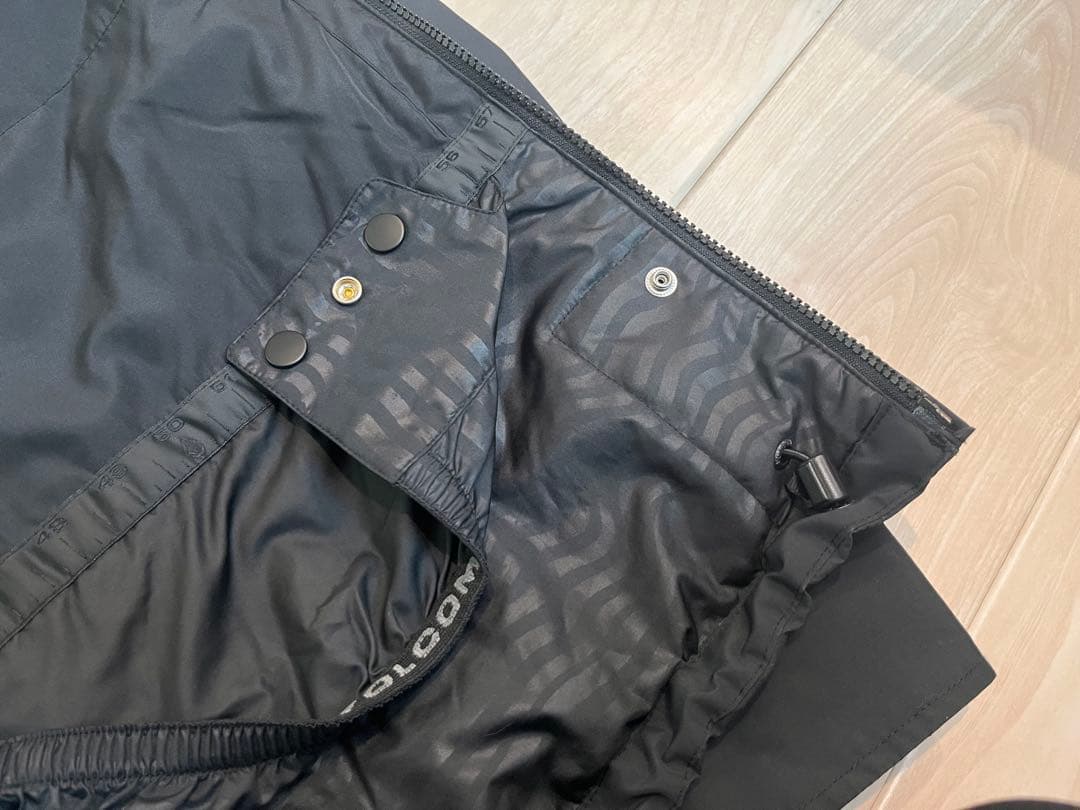 ✴︎美品✴︎volcom バルコム スノボウェア メンズXL