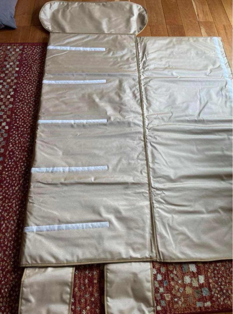 遠赤外線セラミックヒートマット　三つ折りタイプ