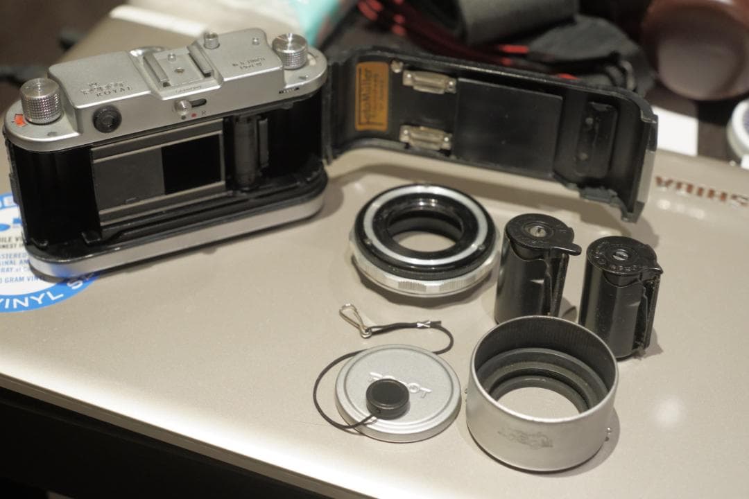 ロボットローヤル　修理不能　EFマウントアダプターつき　レンズ遊び可　付属品多数