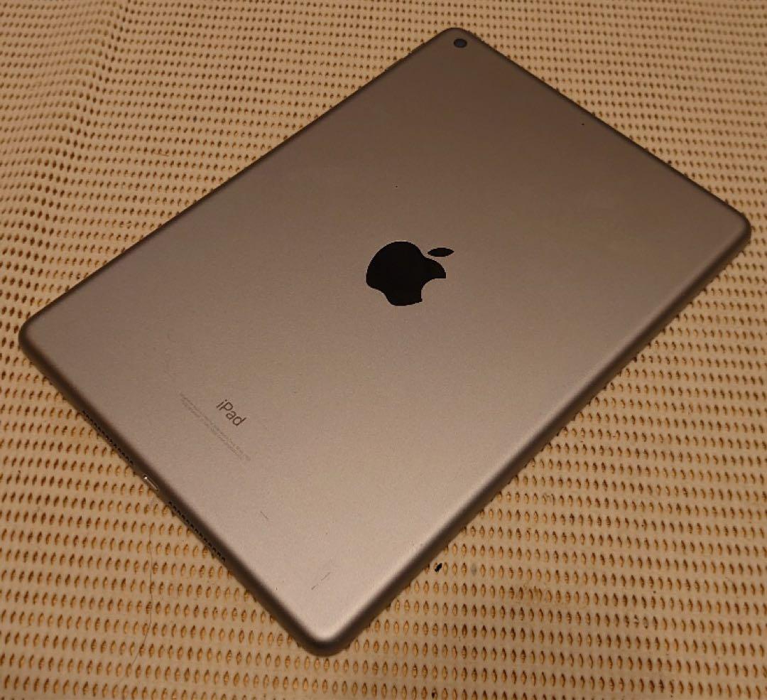 完動品iPad第6世代(A1893)本体128GBグレイ送料込AJF8M