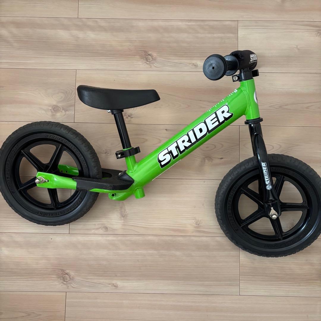 STRIDER バランスバイク グリーン　スポーツ