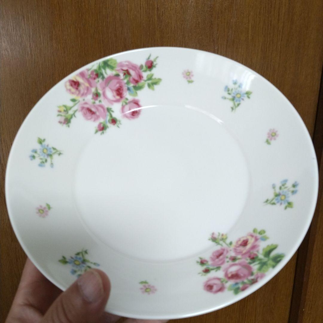 ローラアシュレイ食器