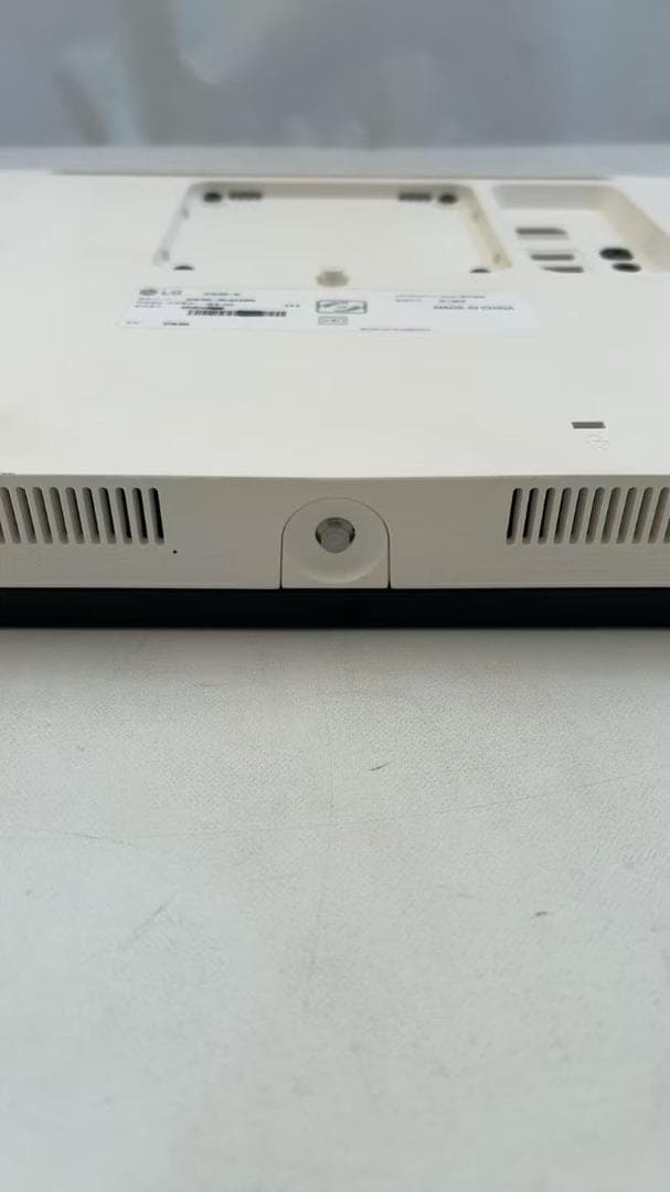 LG 27UL550-W 27インチ 4Kモニター