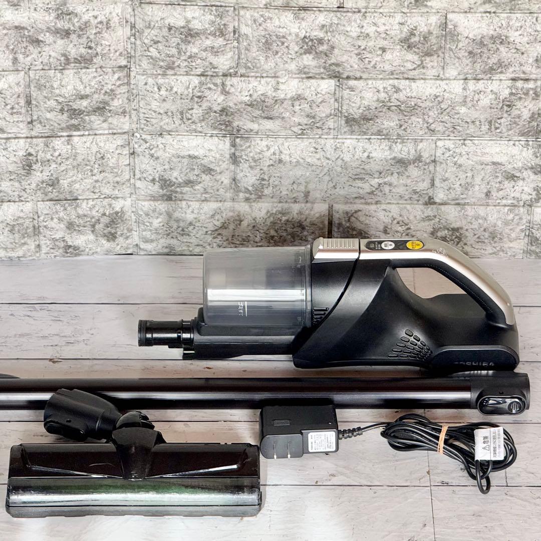 2022年製 東芝「トルネオ・コードレス」スティッククリーナー