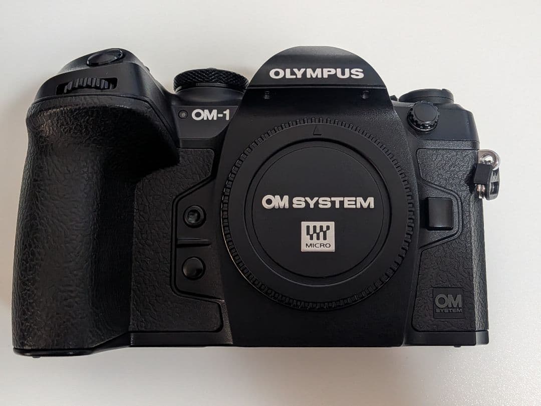 ショット数極小美品︰OM SYSTEM OM-1 ミラーレス一眼カメラ