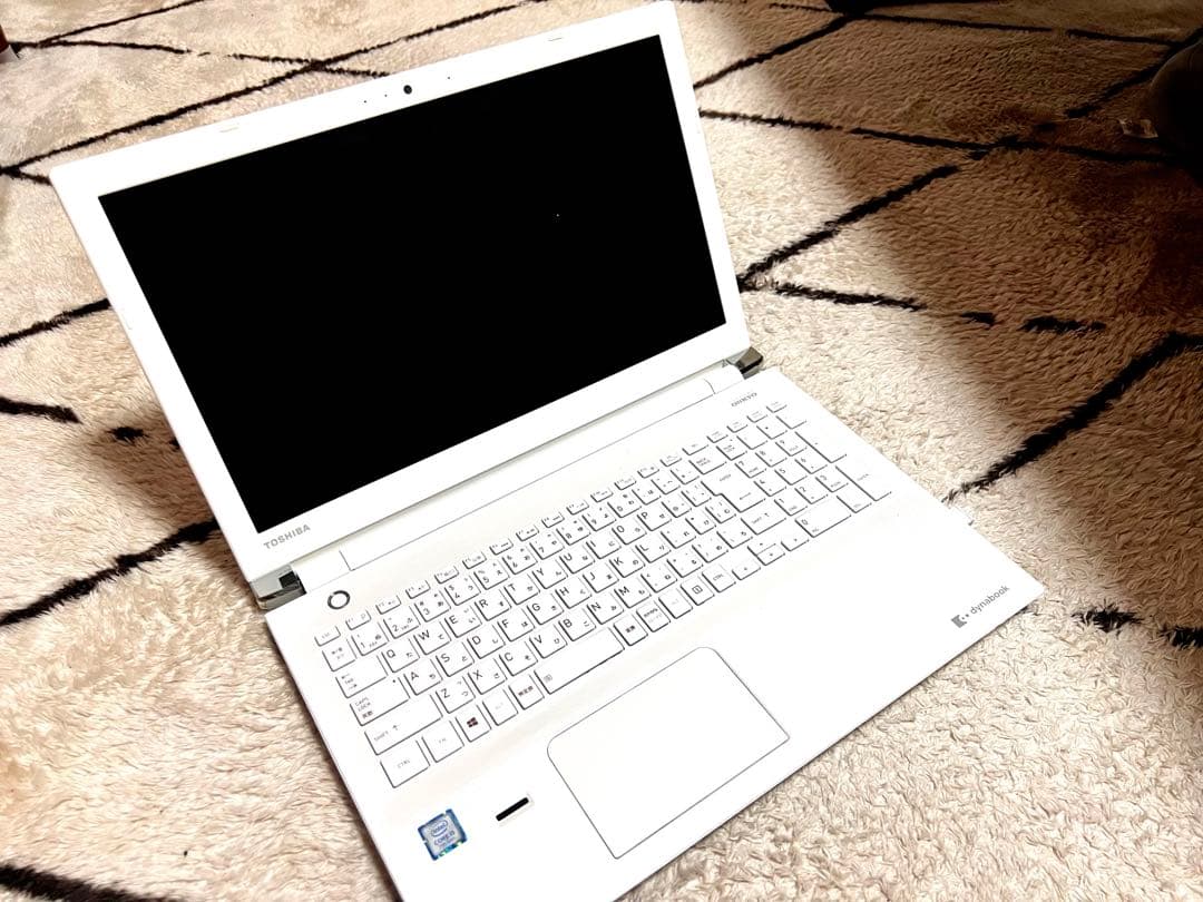 dynabook ホワイトノートPC