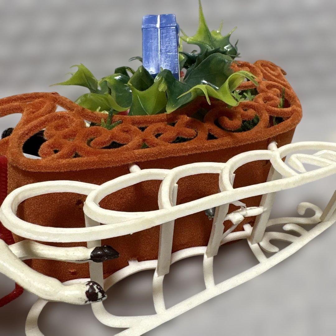 ヴィンテージXmasサンタクロースとトナカイのソリ