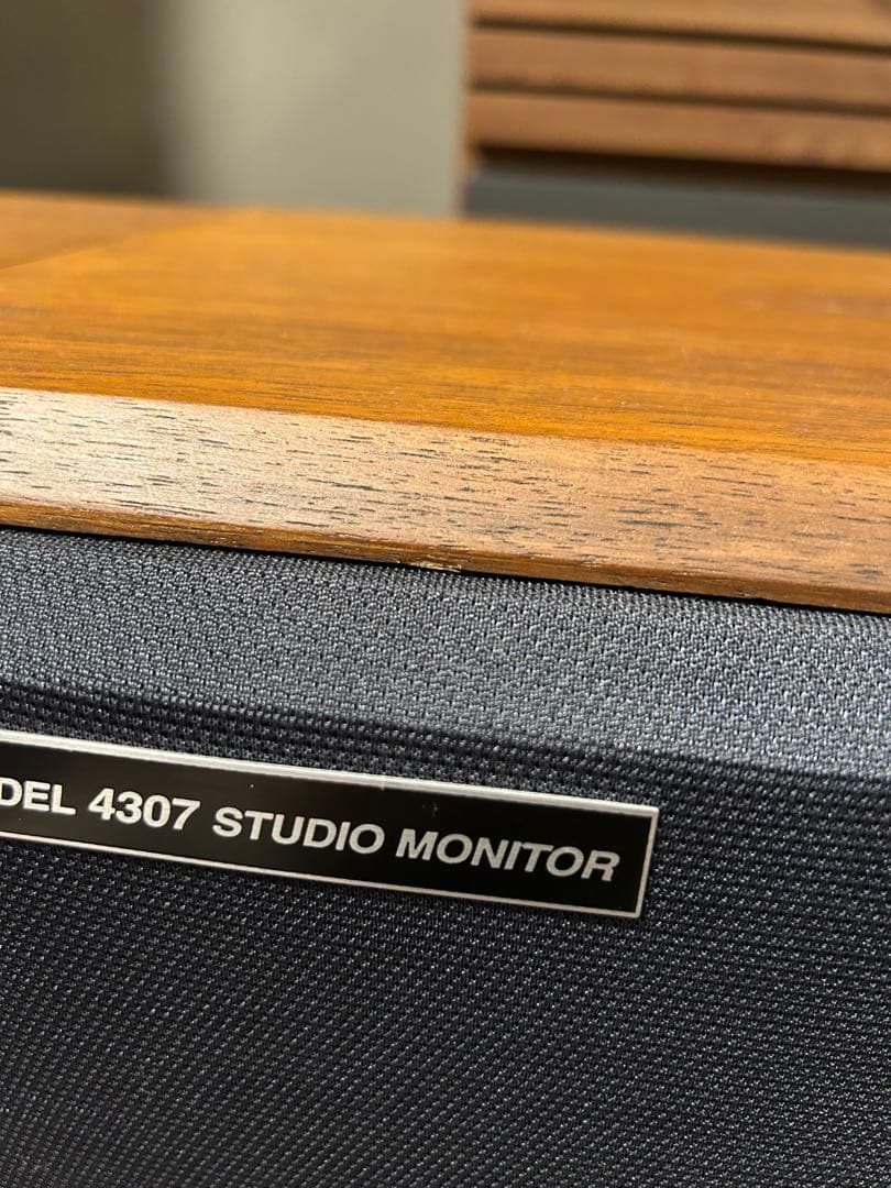 JBL 4307-3ウェイブックシェルフ型スピーカー2個セット　中古