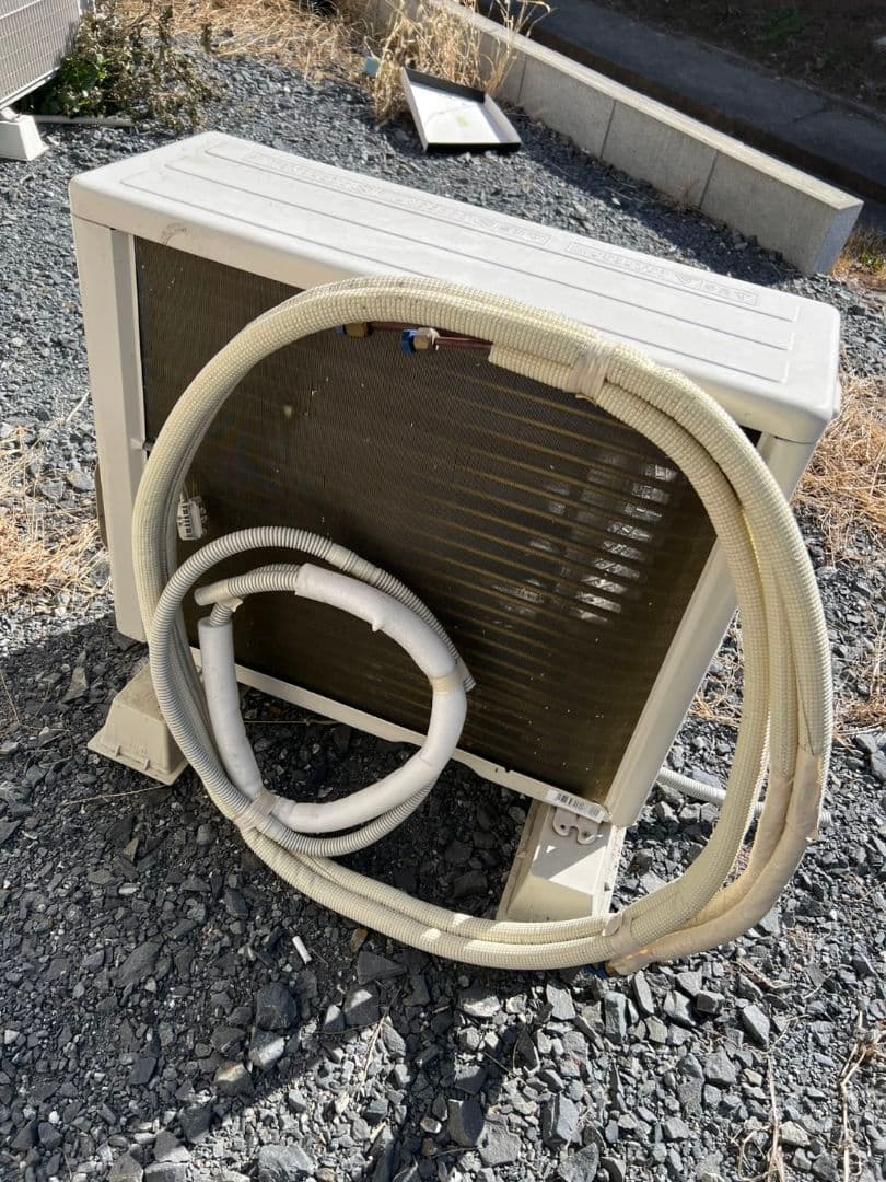 2022年製 RAS-J221M(W) エアコン本体