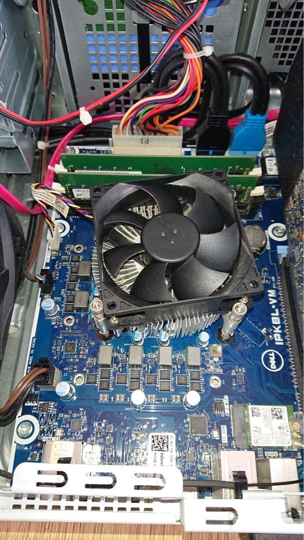 DELL XPS 8920 デスクトップ (i7-7700, GTX 1060)