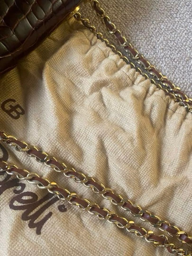 ボルドーブラウン ショルダーバッグ