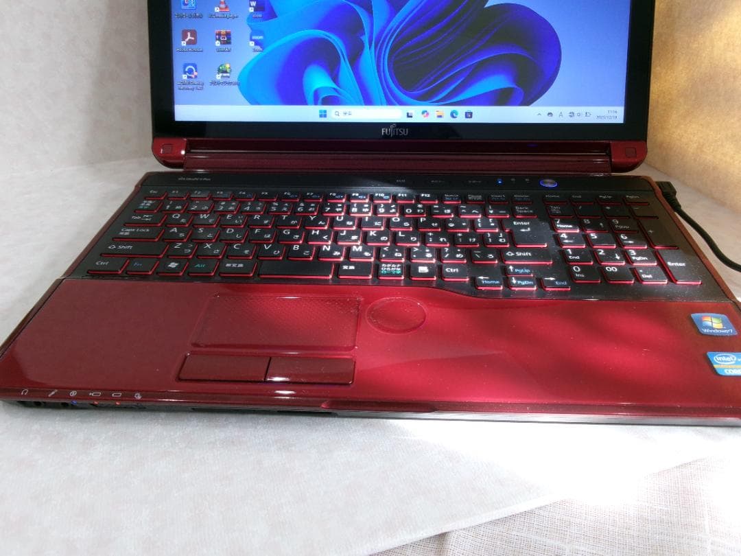 富士通 FMV LIFEBOOK FMVA77HR Office2021