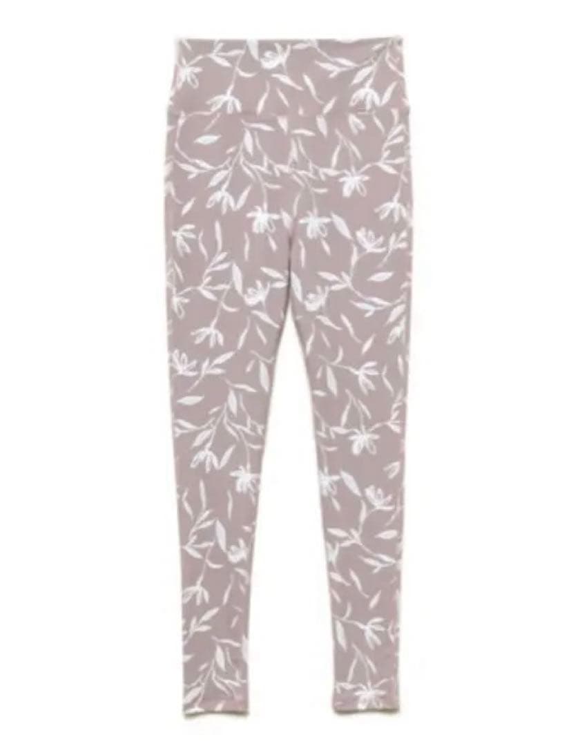 emmi yoga　ニューパウダリーフラワーレギンス＆トップスセット　完売品