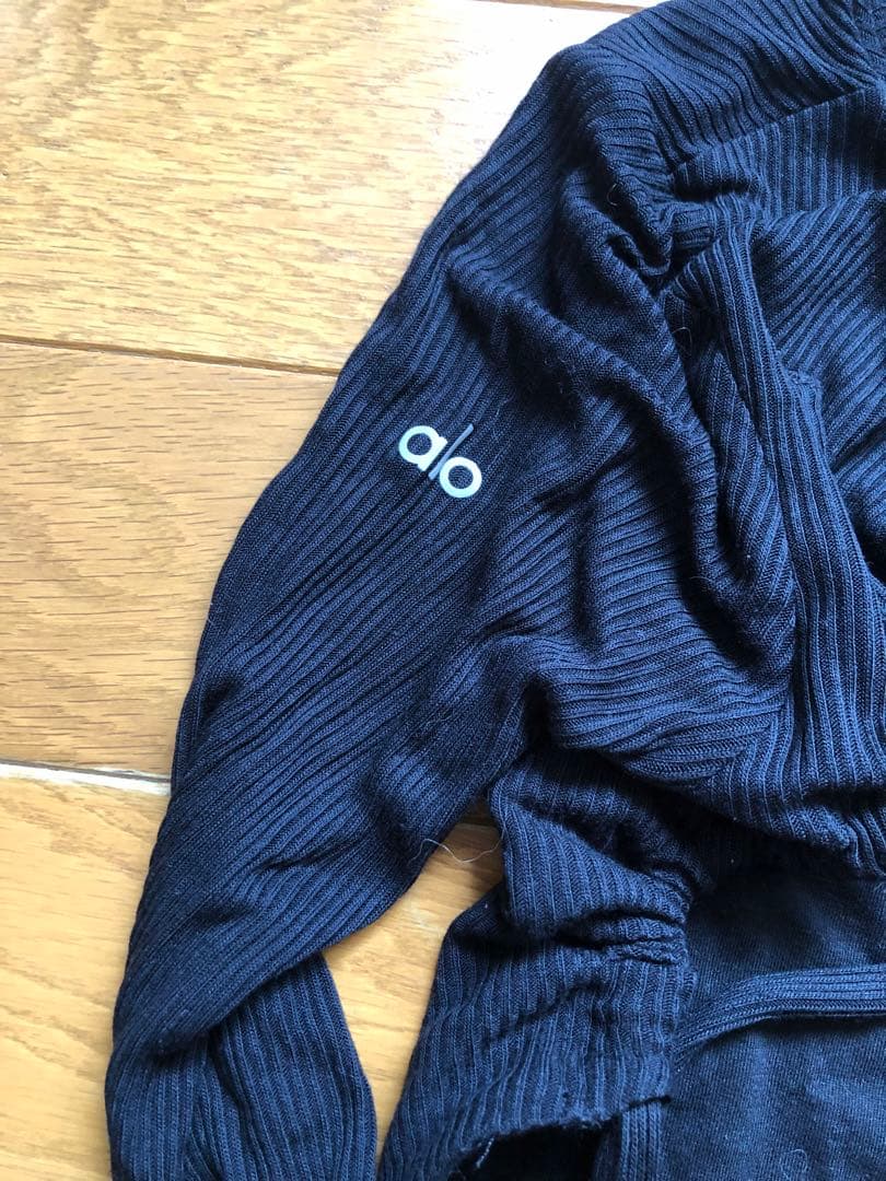 クロスバック長袖ヨガウェア ブラック