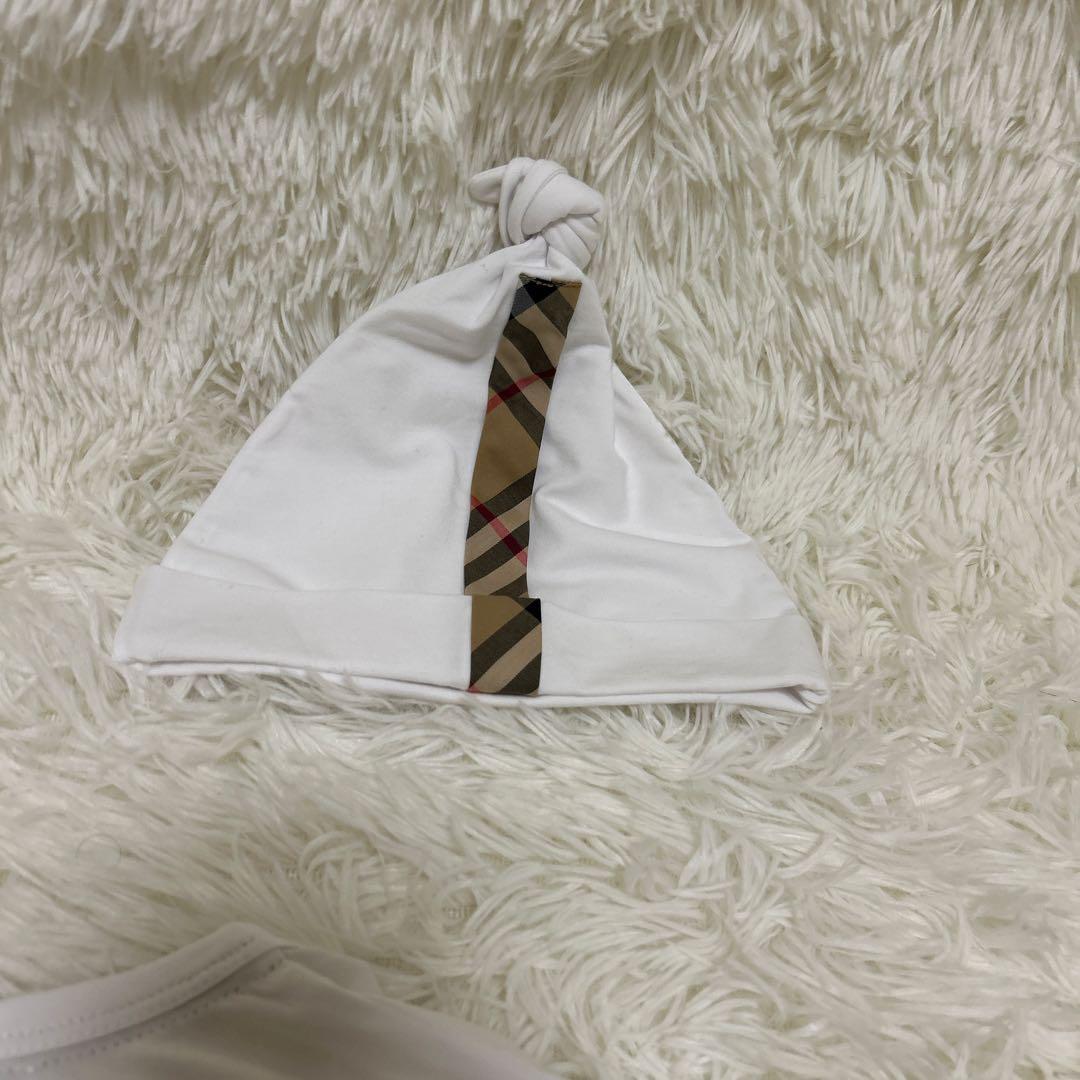 【新品タグ付】BURBERRY バーバリー　ノバチェック　ロンパース　帽子付き