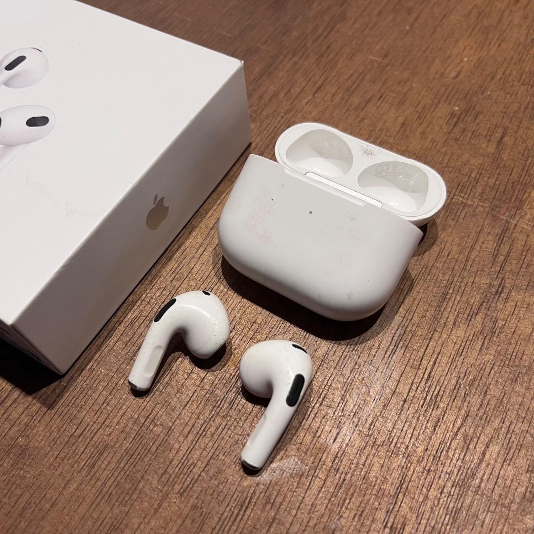 AirPods 第3世代 MagSafe充電ケース付き MME73J/A