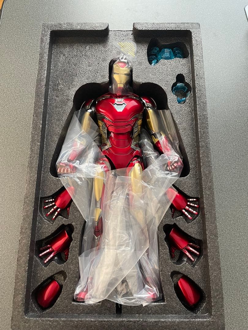 Hot Toys アイアンマン マーク80