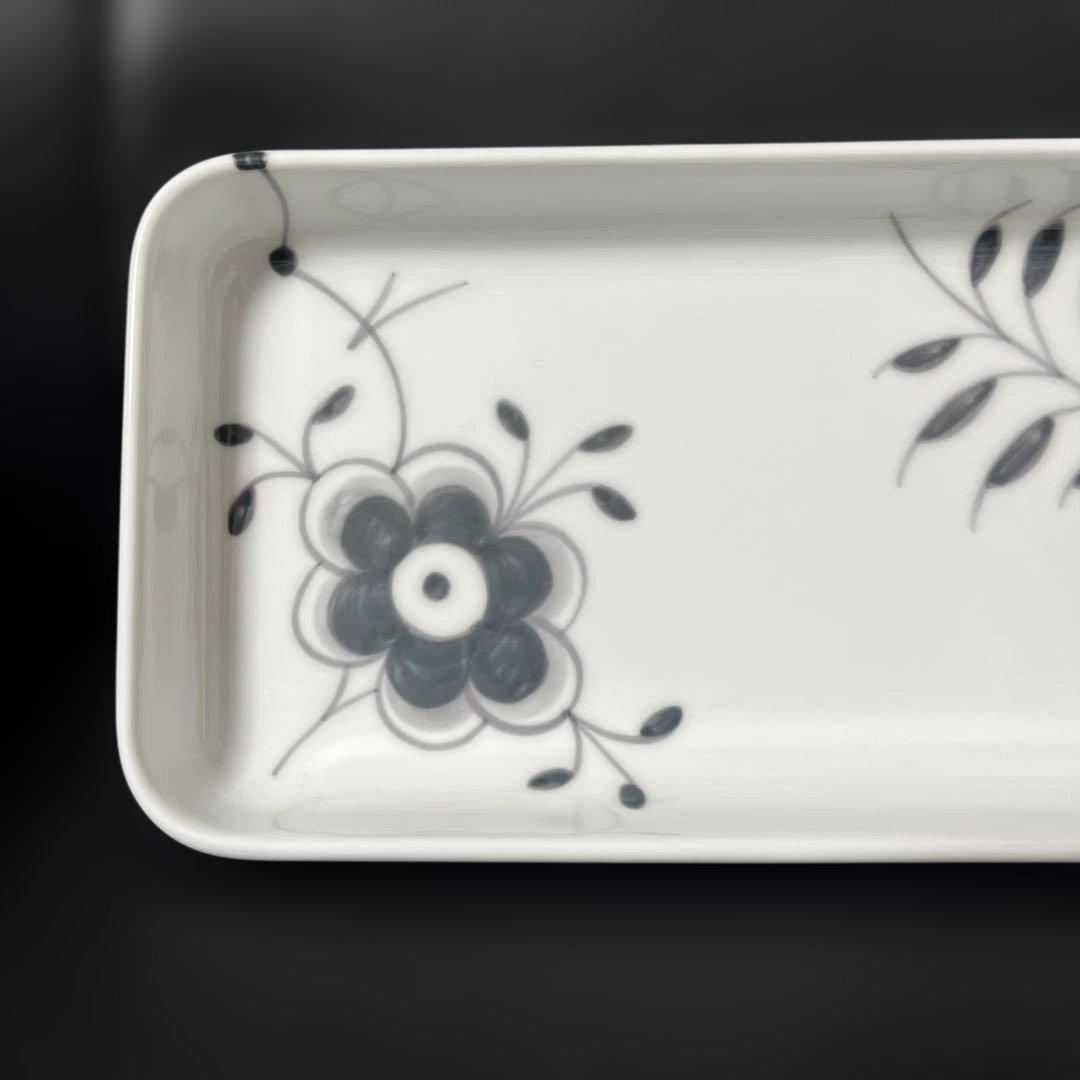 ［新品］ロイヤルコペンハーゲン　ブラックフルーテッドメガ　ロングデッシュ②