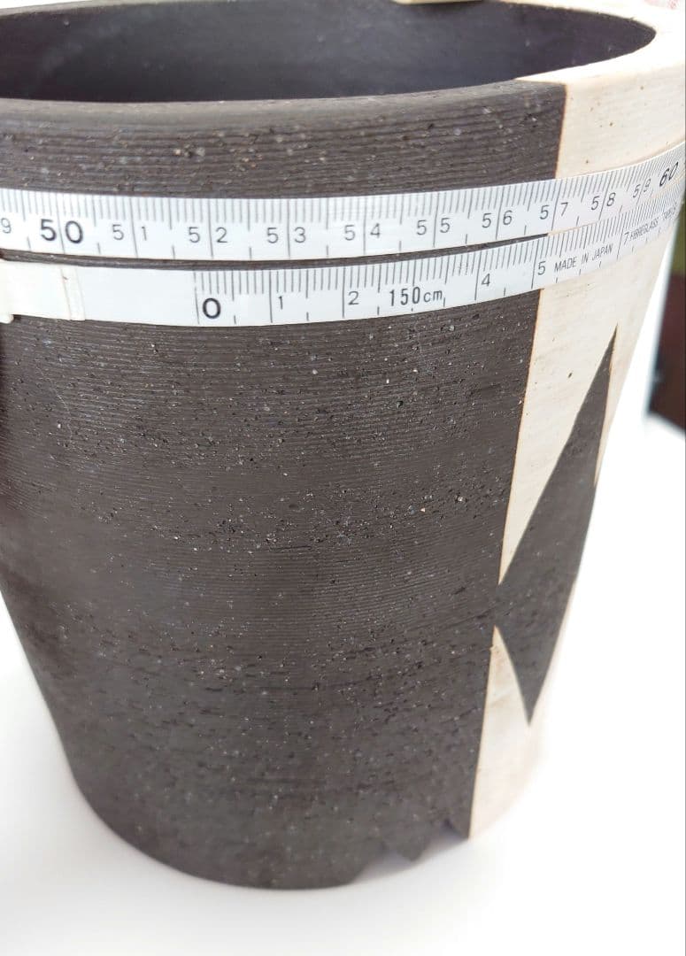 鉢・プランター invisible ink. BITER size M