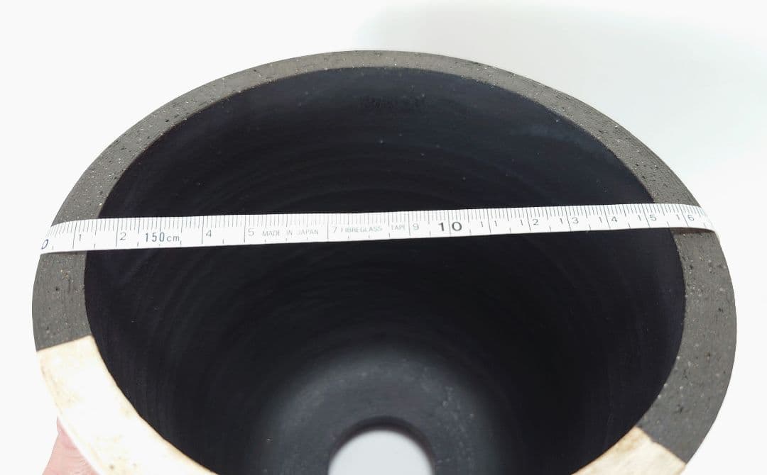 鉢・プランター invisible ink. BITER size M