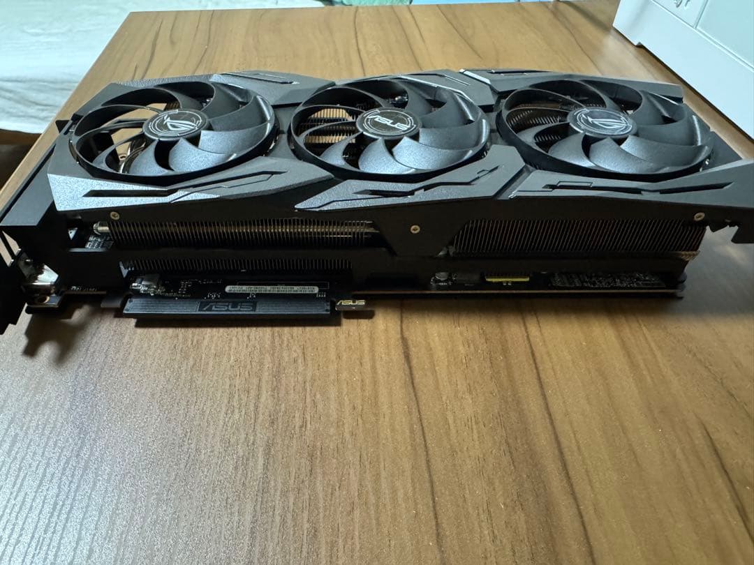 【ASUS】ROG-STRIX RX5700XT【GPU】