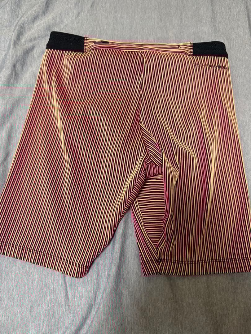 NIKE エアロスイフト　ハーフタイツ　sサイズ