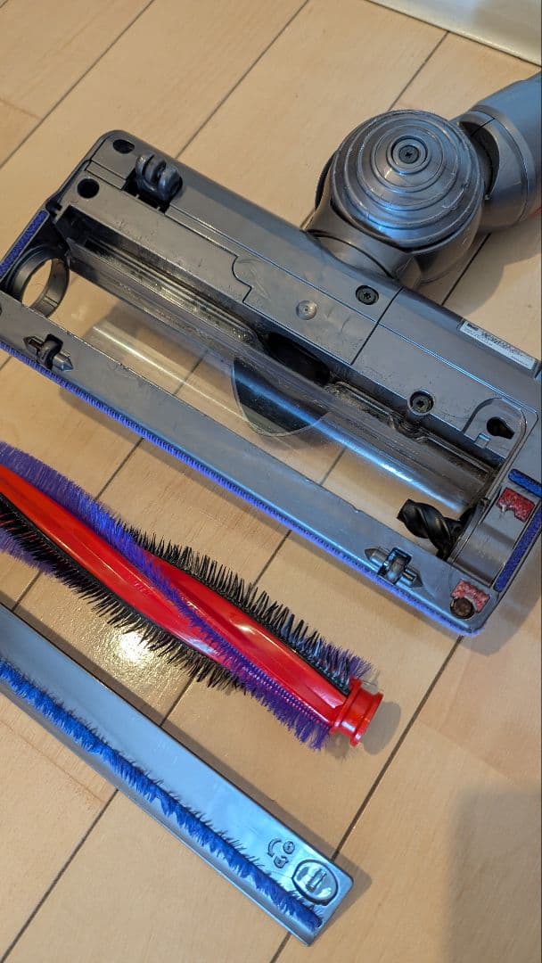 美品！バッテリー交換済み！ dyson ダイソン v7slim