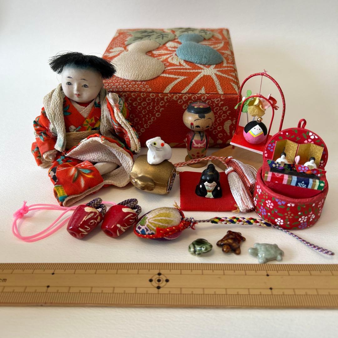 郷土玩具　昭和レトロ　豆市松人形　市松人形　押し絵　押し絵箱　ミニこけし　豆雛