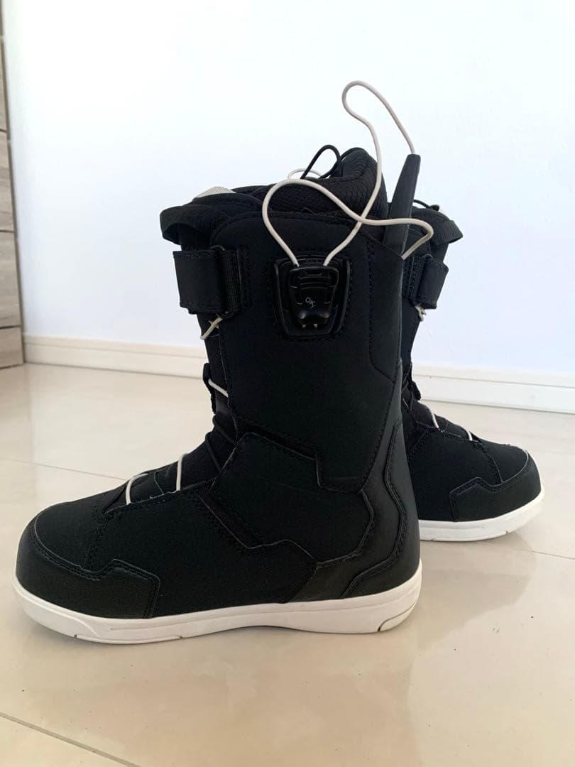 Deeluxe Team ID LARA 23.5cm 熱成形スノーボードブーツ