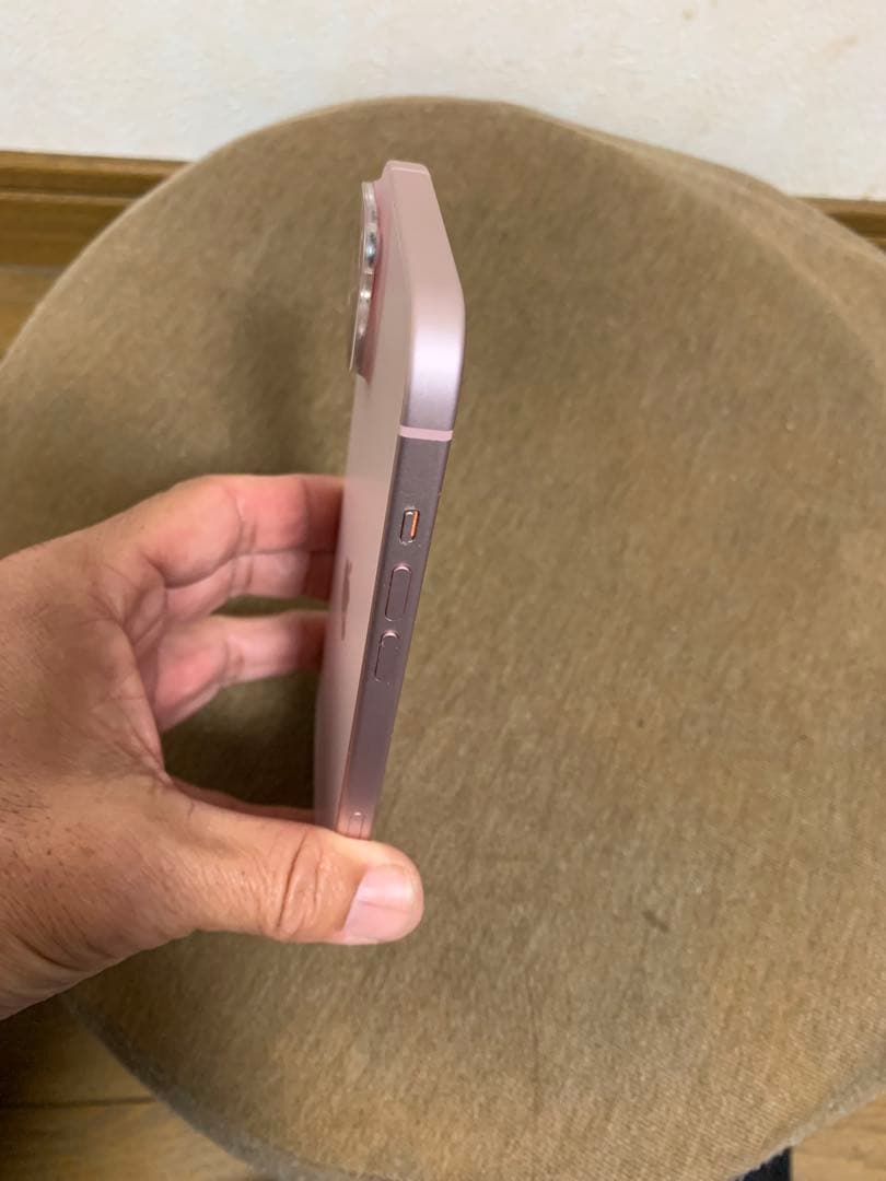 大画面　iPhone 15 Plus ピンク 128GB SIMフリー　箱有り