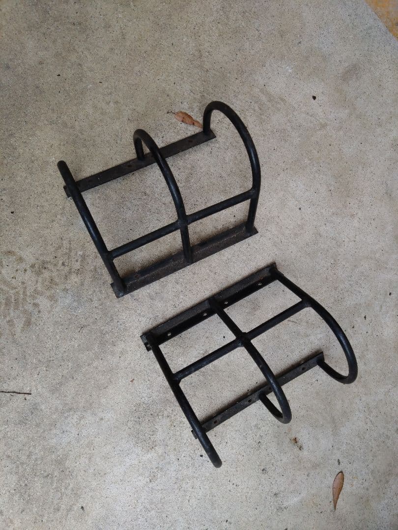 三菱ジープ　テールランプガード　50系