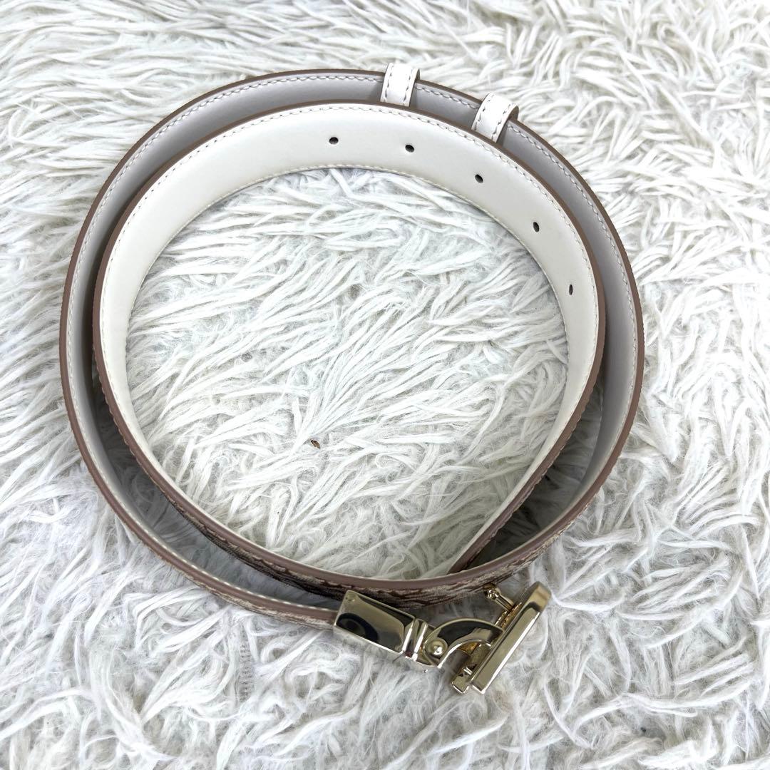 極美品‼️ BALLY リバーシブルベルト ロゴ金具　ゴールド金具　総柄　Bロゴ