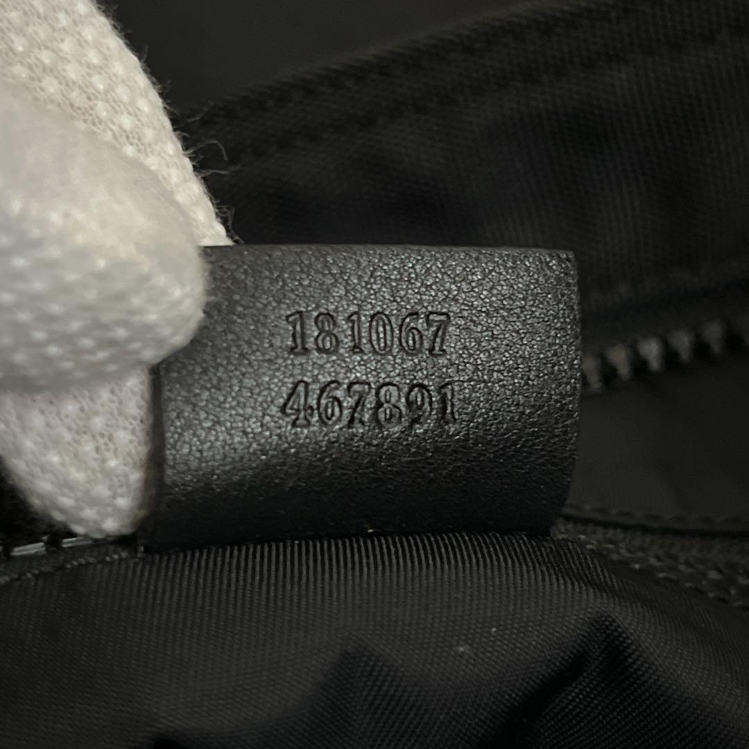 グッチ　ショルダーバッグ　インターロッキング　シェリーライン　デカロゴ　ナイロン