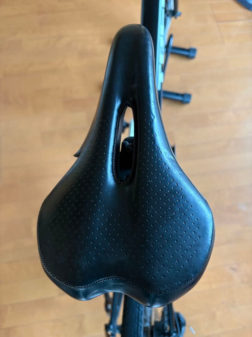 Trek クロスバイク ブラック 700C 21段ギア（要修理）