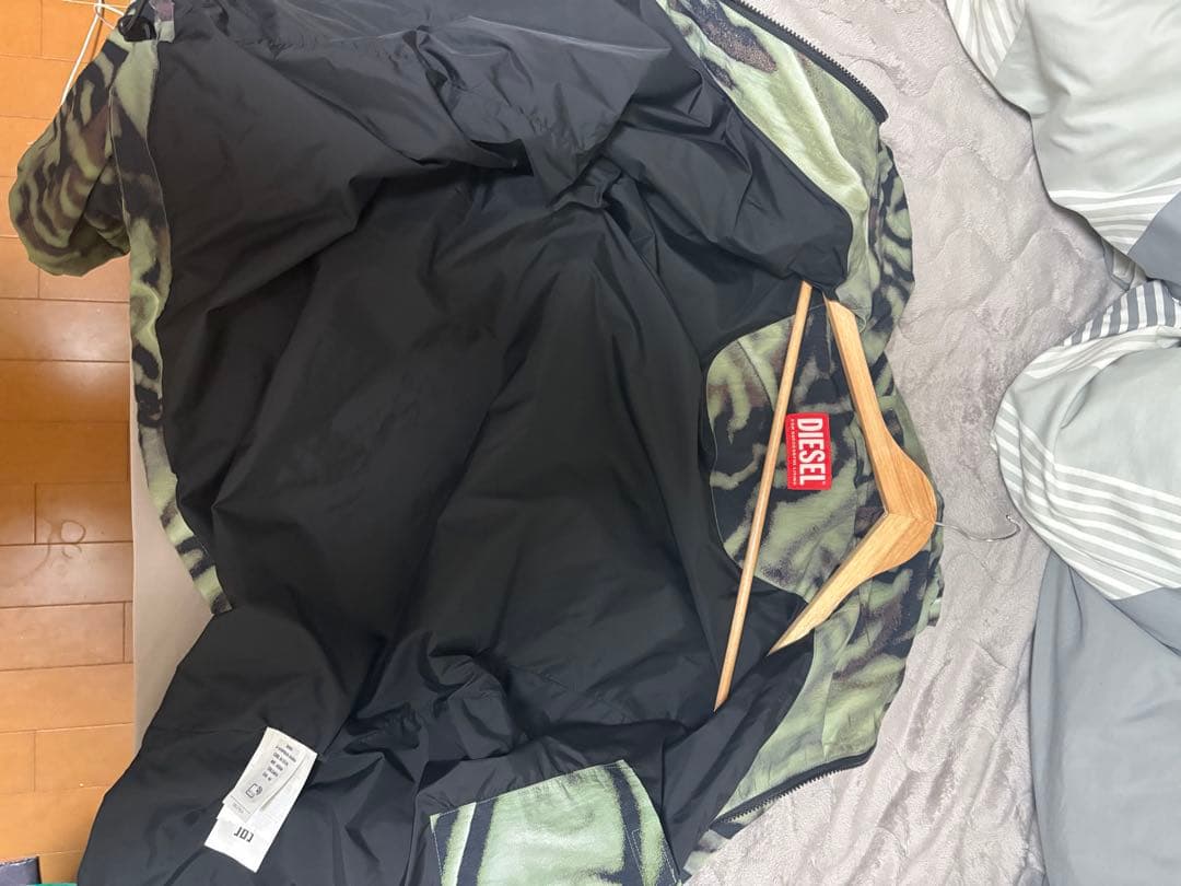 迷彩 フード付きナイロンジャケット