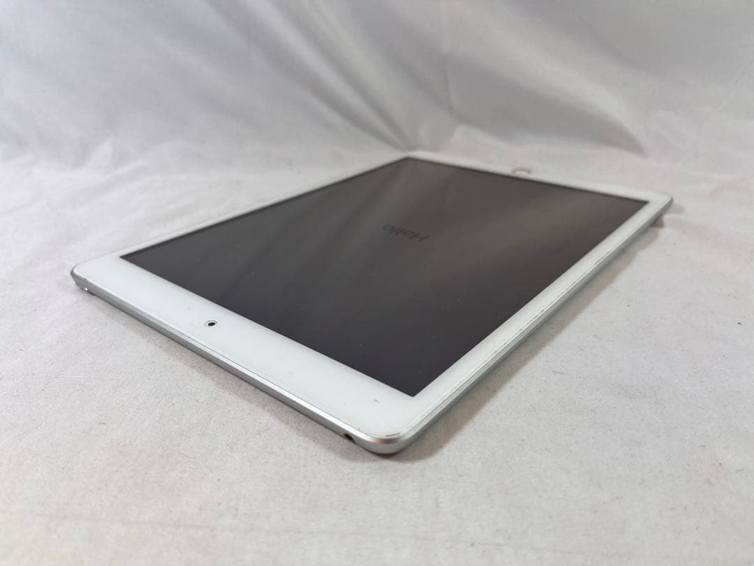 ③ Apple iPad Wi-Fiモデル　第7世代　32GB 初期化済