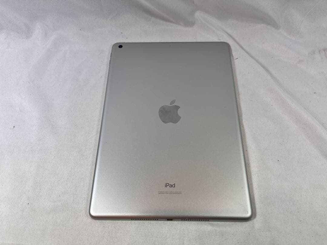 ③ Apple iPad Wi-Fiモデル　第7世代　32GB 初期化済