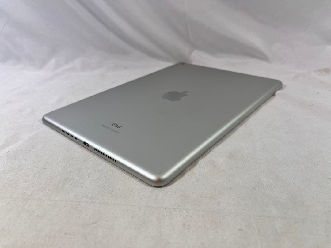 ③ Apple iPad Wi-Fiモデル　第7世代　32GB 初期化済