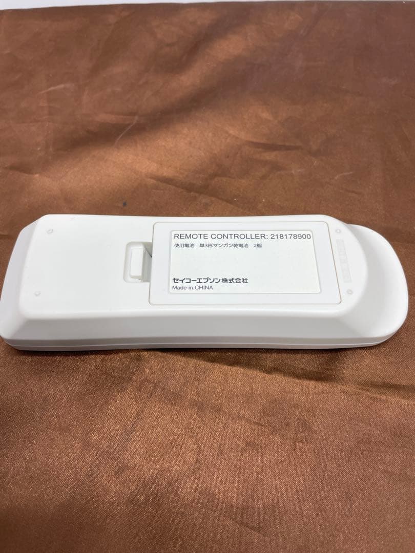 ⭐︎美品⭐︎EPSON プロジェクター EB-W05