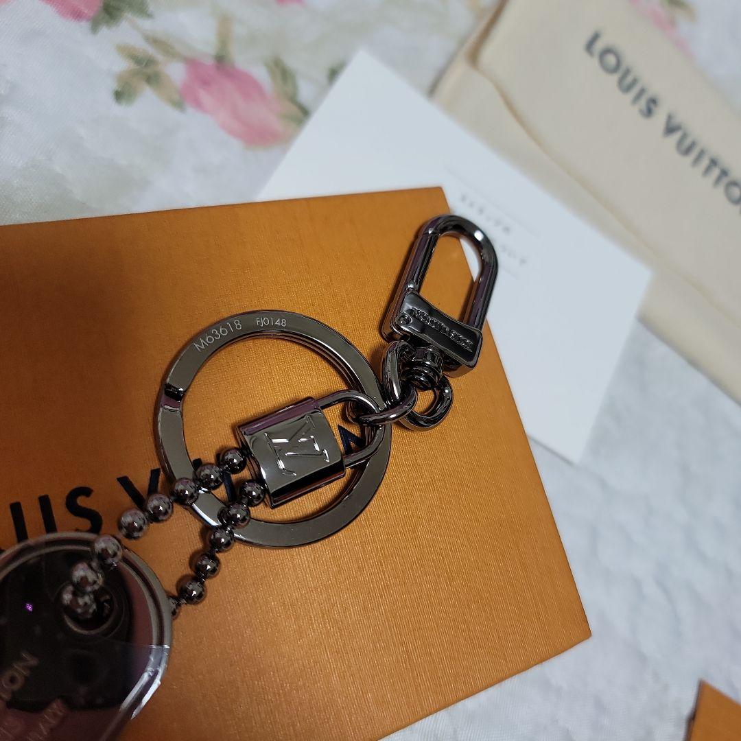 新品未使用ヴィトンモノグラムキーリング