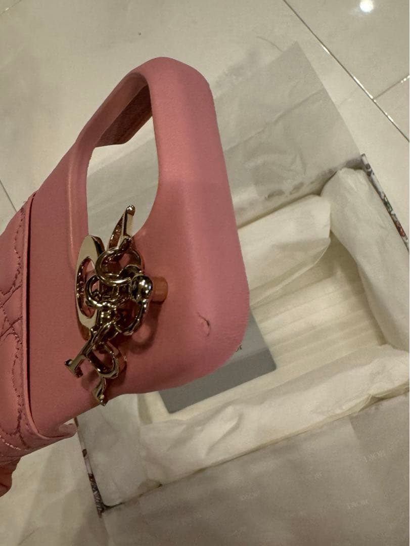 Dior バレンタイン　iPhoneケース