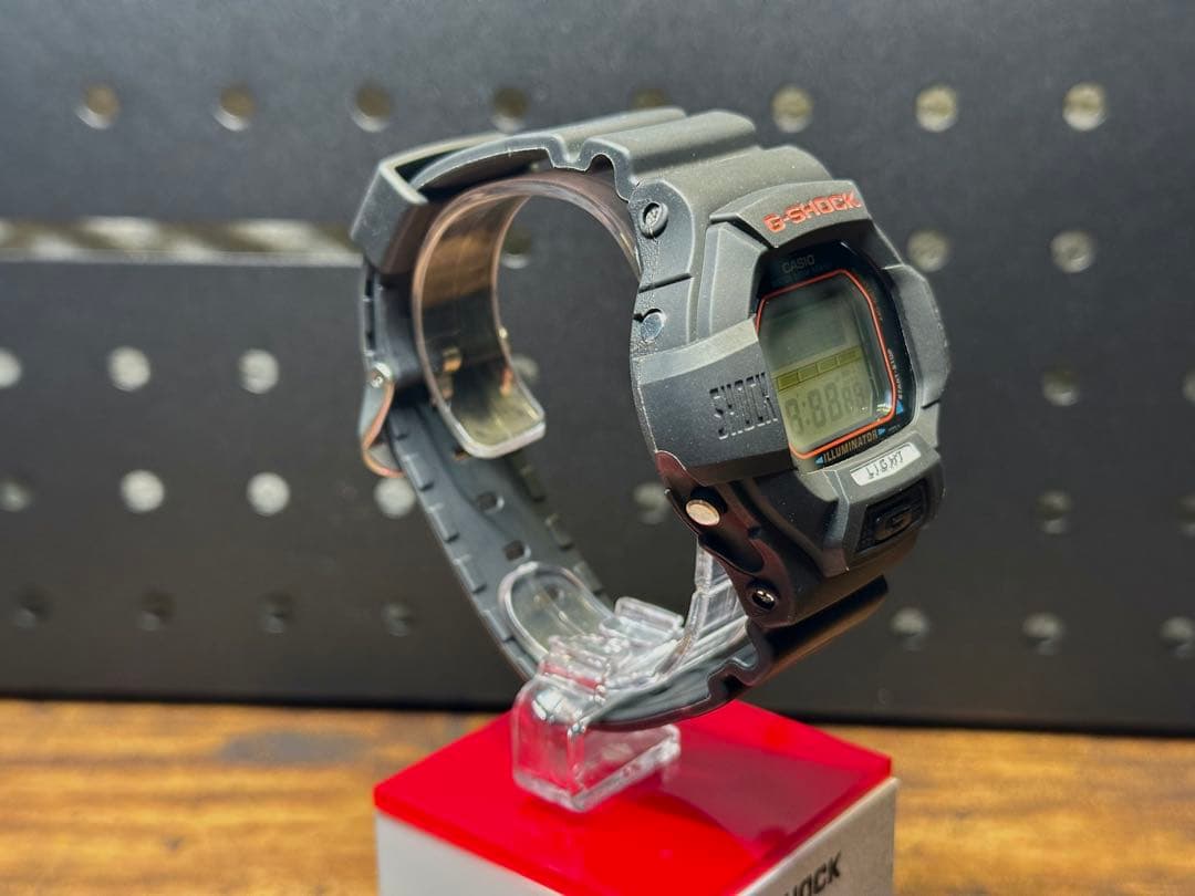 CASIO G-SHOCK DW-8040 トス　レトロ