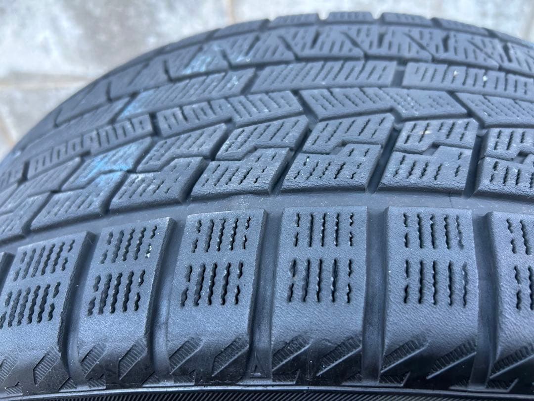 メルセデスベンツVクラス 18インチ スタッドレスタイヤ・ホイールセット