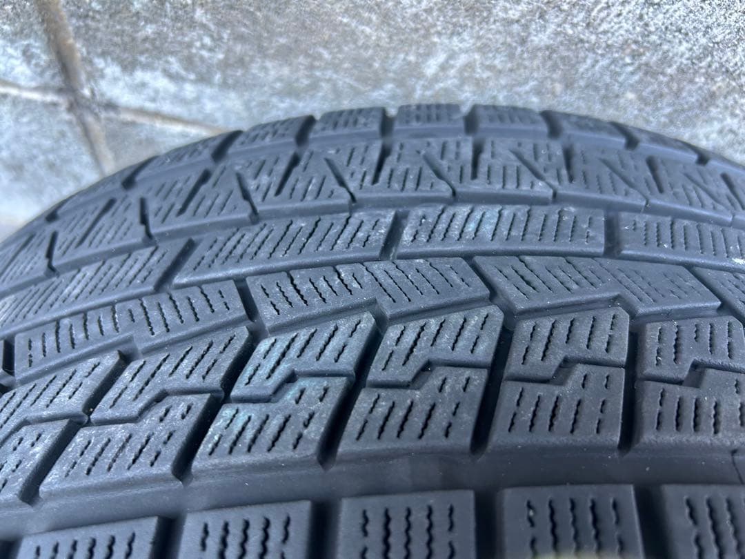 メルセデスベンツVクラス 18インチ スタッドレスタイヤ・ホイールセット